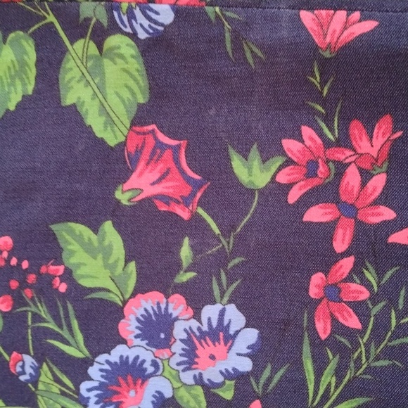 J. McLaughlin Size 4 Floral Pants. - Picture 10 of 12